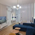 Juar - Modern Konukevi