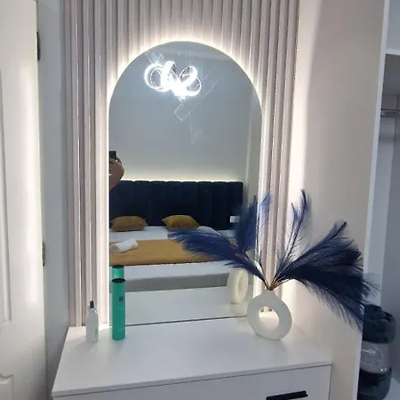 Juar - Modern Tirana