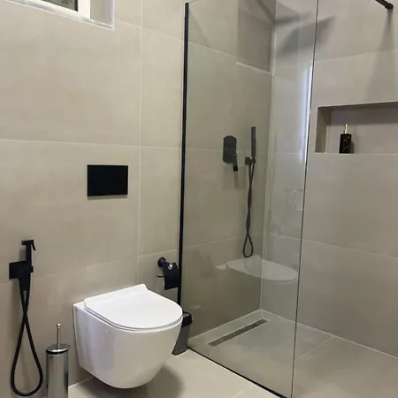 Juar - Modern Affittacamere 3*