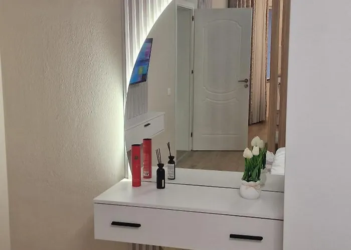 Gasthuis Juar - Modern Tirana