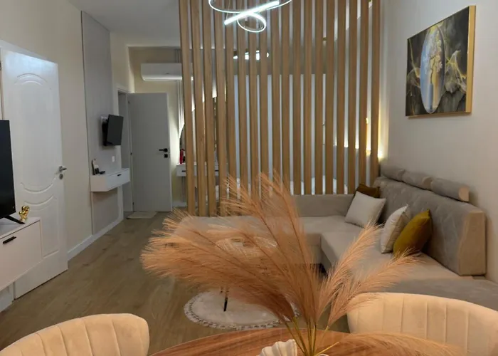 Juar - Modern 3* Tirana